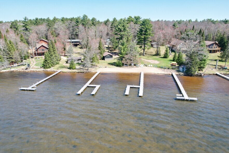 More Photos Of 8475 Hillcrest Ln, Saint Germain Hotel For Sale