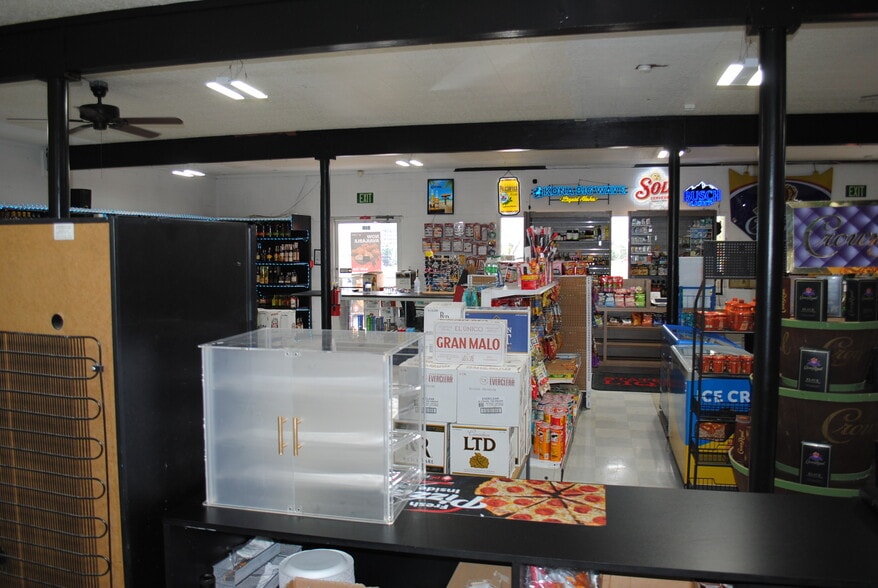 More Photos Of 810 HWY 93, Jackpot Convenience Store For Sale
