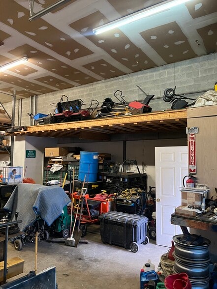 More Photos Of 9208 Venture Ct, Manassas Park Warehouse For Sale