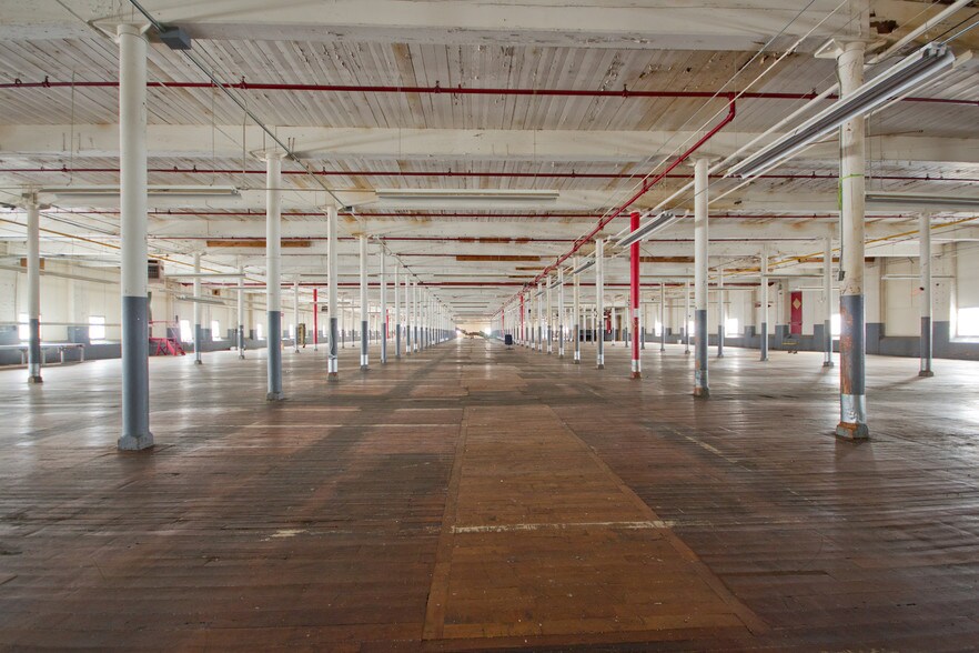 More Photos Of 7 Hoosac St, Adams Warehouse For Sale