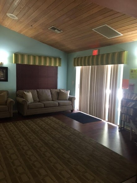 More Photos Of 1200 Surf Rd, Riviera Beach Rehabilitation Center For Sale