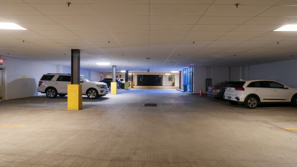 More Photos Of 355 Main St, Armonk Unknown For Lease