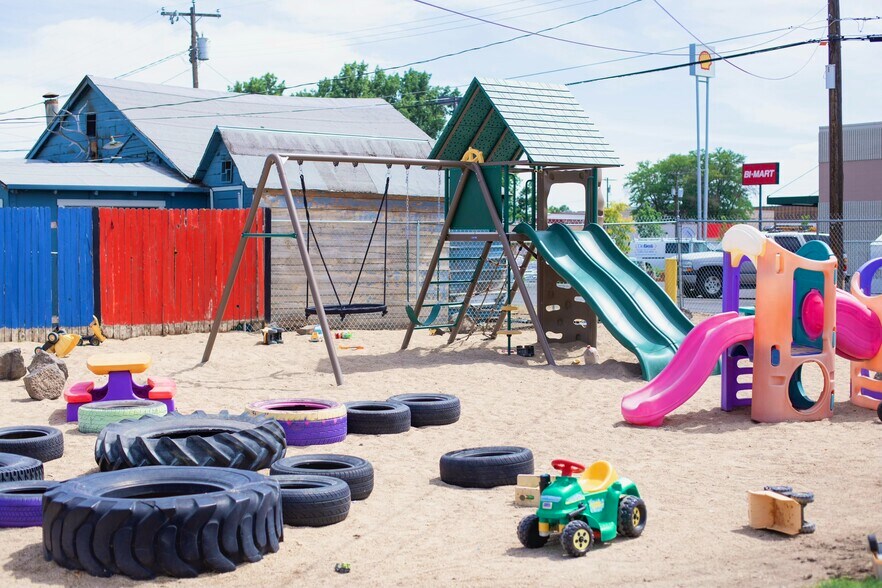 More Photos Of 522 N 9th Ave, Caldwell Daycare Center For Sale
