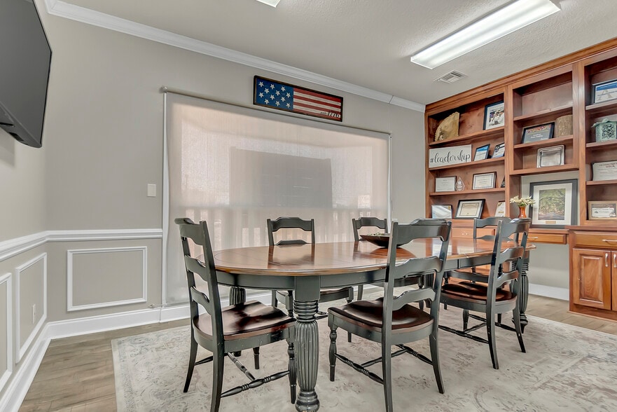More Photos Of 1501 US Highway 19 S, Leesburg Office For Sale