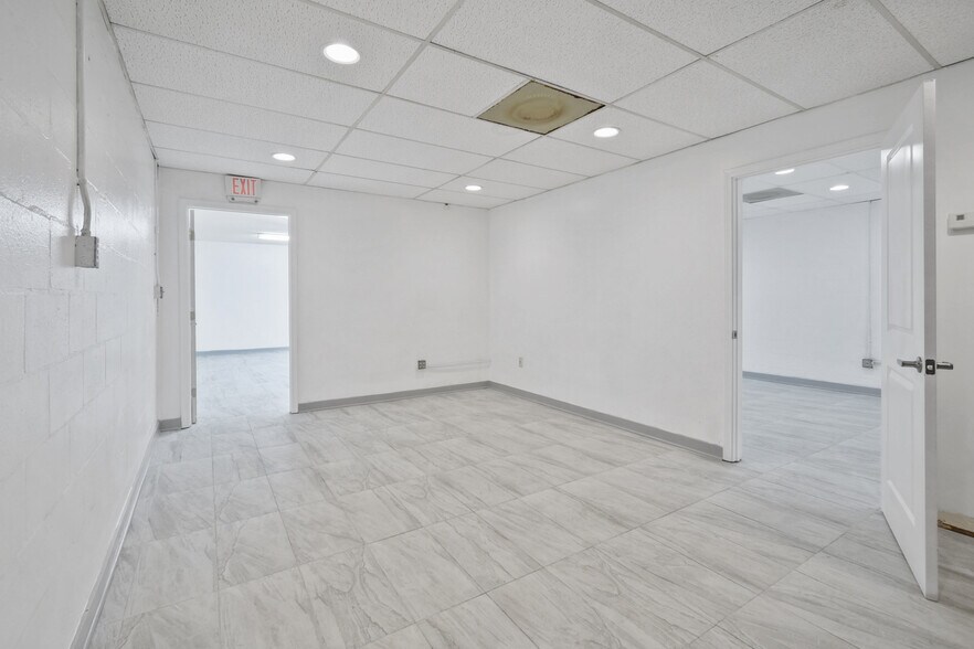More Photos Of 3429 N Liberty St, Jacksonville Light Distribution For Lease