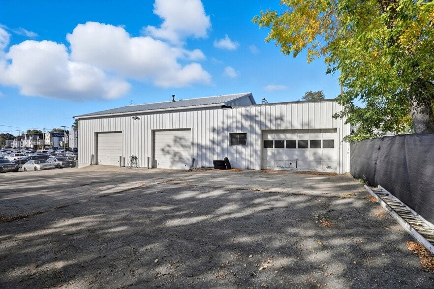 More Photos Of 560 River St, Haverhill General Retail For Sale