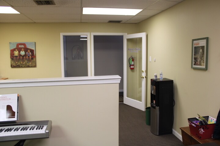 More Photos Of 415 W Main St, Lansdale Office For Lease