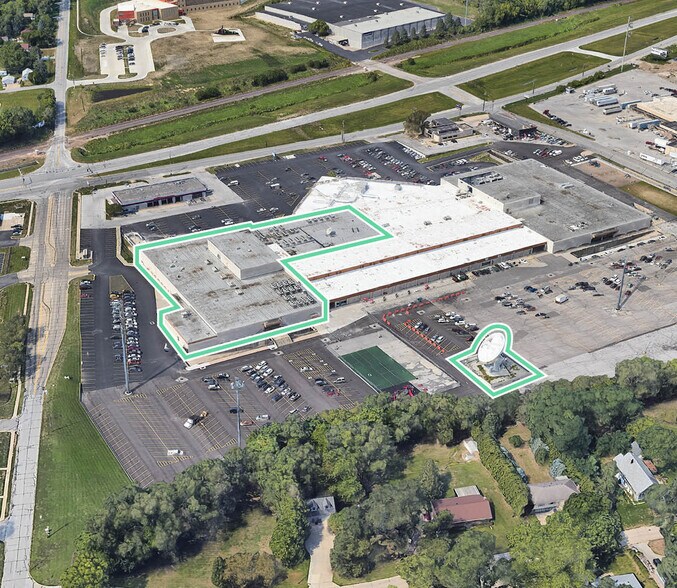 More Photos Of 1001 Fort Crook Rd N, Bellevue Flex For Sale