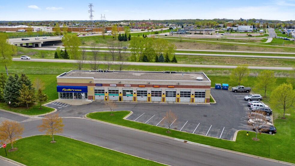 More Photos Of 1198 Vierling Dr E, Shakopee Unknown For Lease