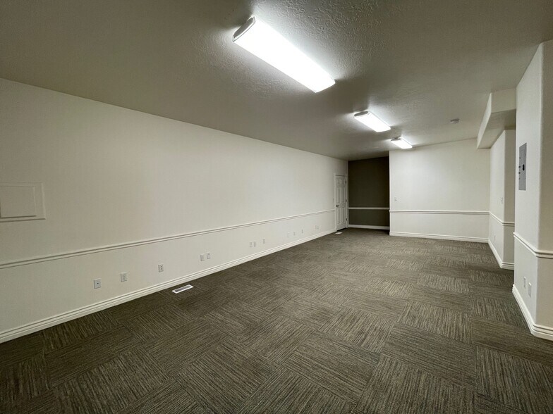 More Photos Of 843-845 S 220 E, Orem Office For Lease