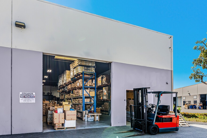 More Photos Of 2003 Raymer Ave, Fullerton Distribution For Sale