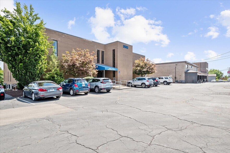 More Photos Of 3578 Brodhead Rd, Monaca Unknown For Lease