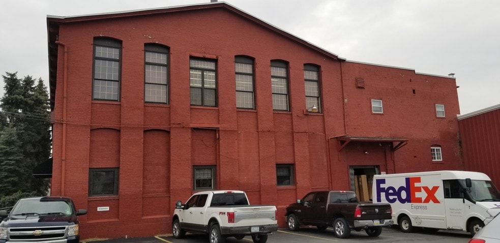 More Photos Of 75 Stark St, Hudson Manufacturing For Sale