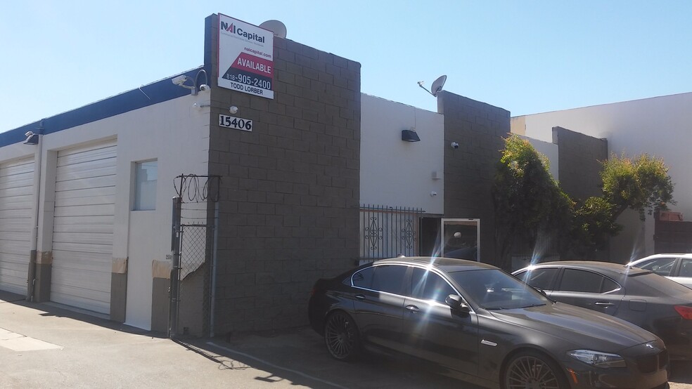 Primary Photo Of 15406 Cabrito Rd, Van Nuys Warehouse For Lease