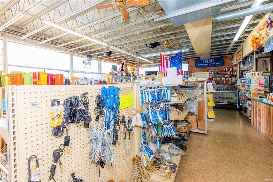 More Photos Of 9979 Watson Rd, Saint Louis Storefront Retail Office For Sale