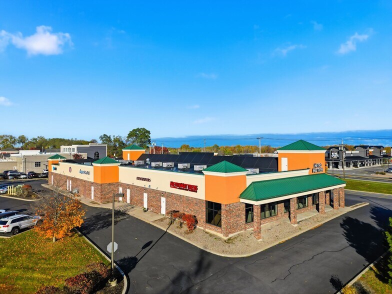 More Photos Of 975 Ridge Rd, Webster Unknown For Lease