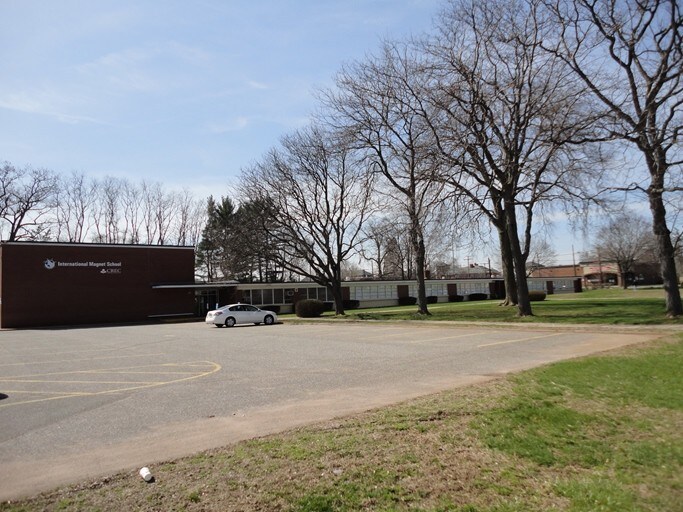 More Photos Of 3-21 Church St, East Hartford Schools For Lease