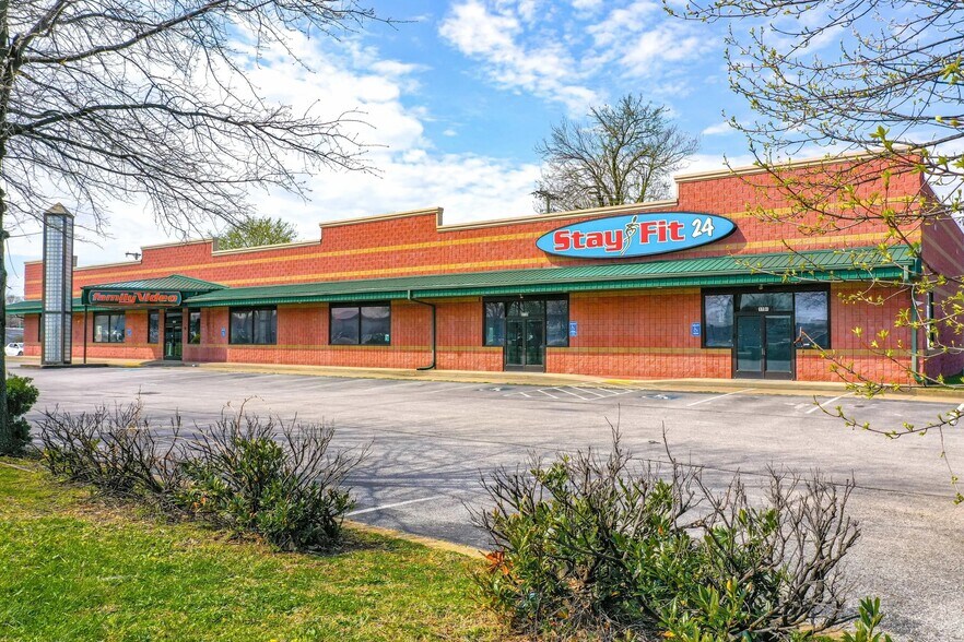 More Photos Of 1212 J R Miller Blvd, Owensboro General Retail For Lease