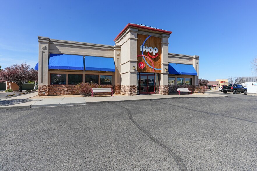 More Photos Of 3000 N Glassford Hill Rd, Prescott Valley Restaurant For Lease