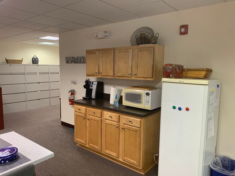 More Photos Of 2740 State Route 10 W, Parsippany Office For Lease