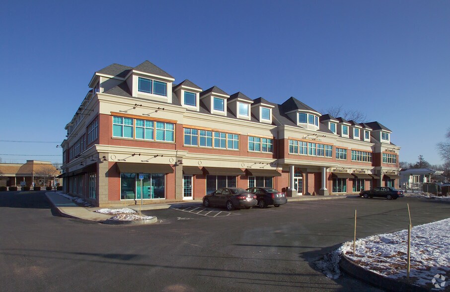 More Photos Of 124 Hebron Ave, Glastonbury Office For Lease