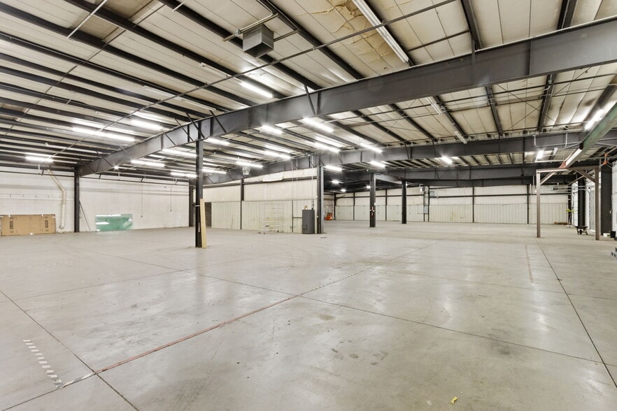 More Photos Of 4800 Innovation Dr, Fort Collins Warehouse For Lease
