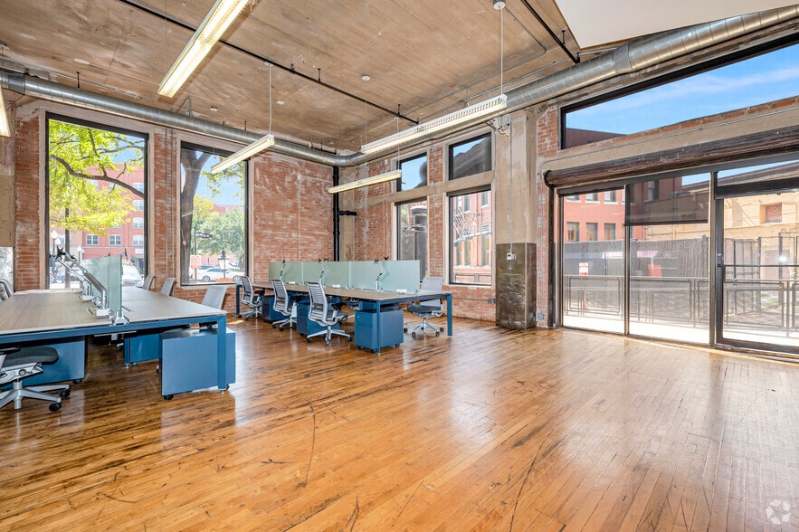 More Photos Of 1801 N Lamar St, Dallas Loft Creative Space For Lease