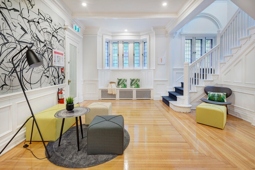 More Photos Of 1290 Av Des Pins O, Montréal Apartments For Sale