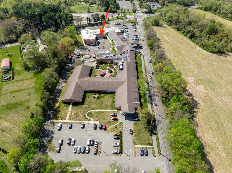More Photos Of 685 Salina Rd, Sewell Healthcare For Sale