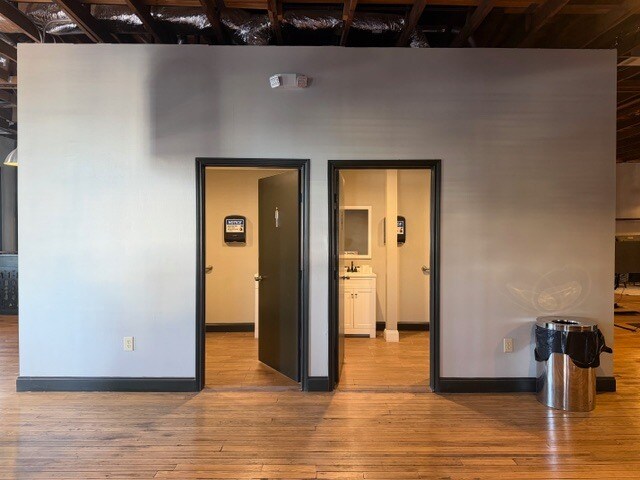 More Photos Of 214 E Louisiana St, McKinney Restaurant For Lease