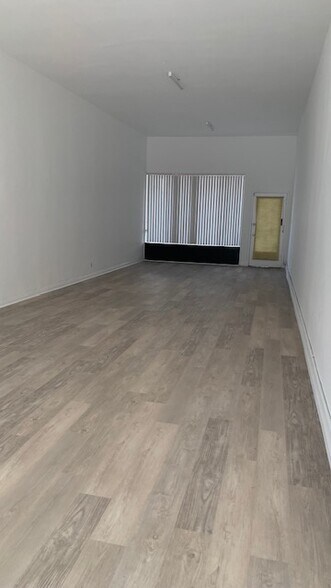 More Photos Of 1401-1409 N La Brea Ave, Inglewood Storefront For Lease