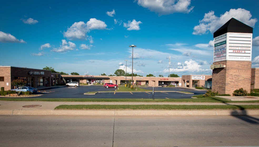 More Photos Of 8005-8316 S Sheridan Rd, Tulsa Unknown For Lease