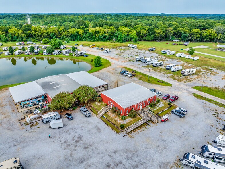 More Photos Of 1824 Alabama River Pky, Millbrook General Retail For Sale