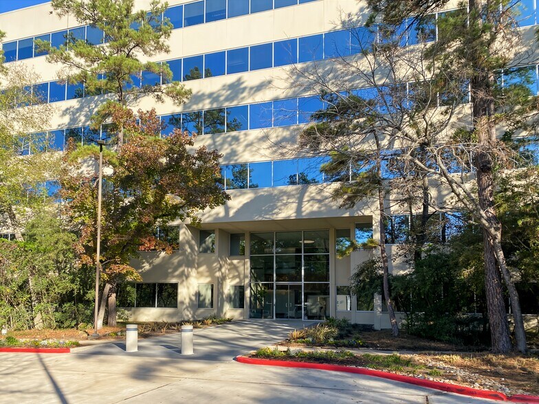 More Photos Of 2002 Timberloch Pl, The Woodlands Coworking Space