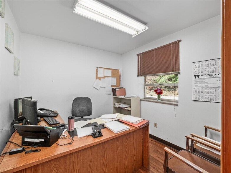 More Photos Of 584 Brown Ave, Turtle Creek Office For Sale