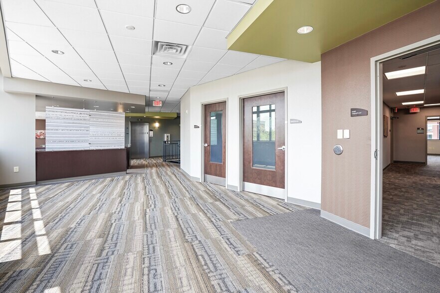 More Photos Of 560 N Cleveland Ave, Westerville Medical For Lease