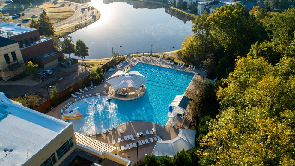 More Photos Of 201 North Lake Ave, Madison Unknown For Lease