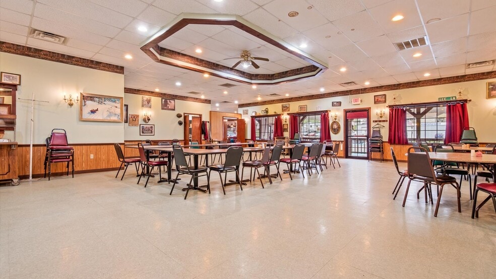 More Photos Of 2000 E Wheeling Ave, Cambridge Storefront For Sale