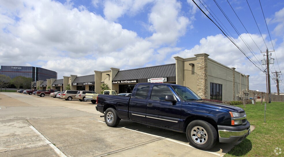 More Photos Of 17301-17337 El Camino Real, Houston Unknown For Lease