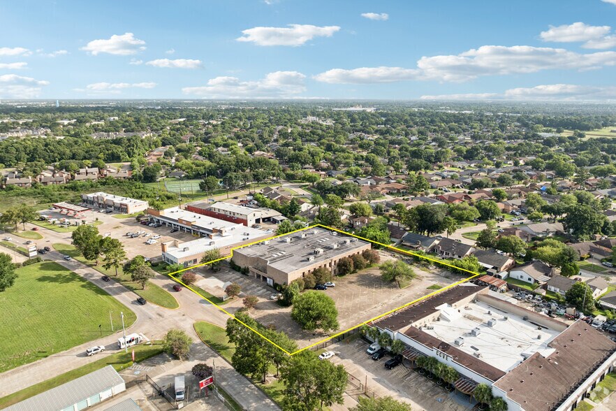 More Photos Of 8240 Antoine Dr, Houston Medical For Sale