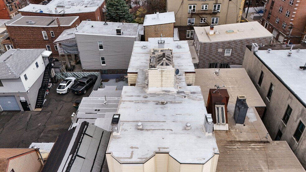 More Photos Of 904 Bergenline Ave, Union City Apartments For Sale