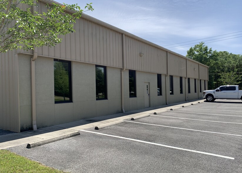 More Photos Of 25 E Nine One Half Mile Rd, Pensacola Office For Lease