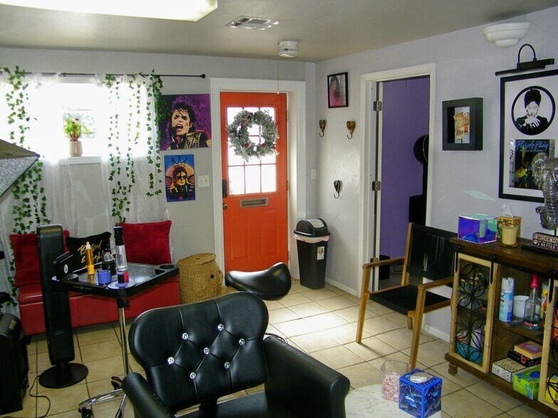 More Photos Of 604 N Van Buren St, Enid Freestanding For Sale
