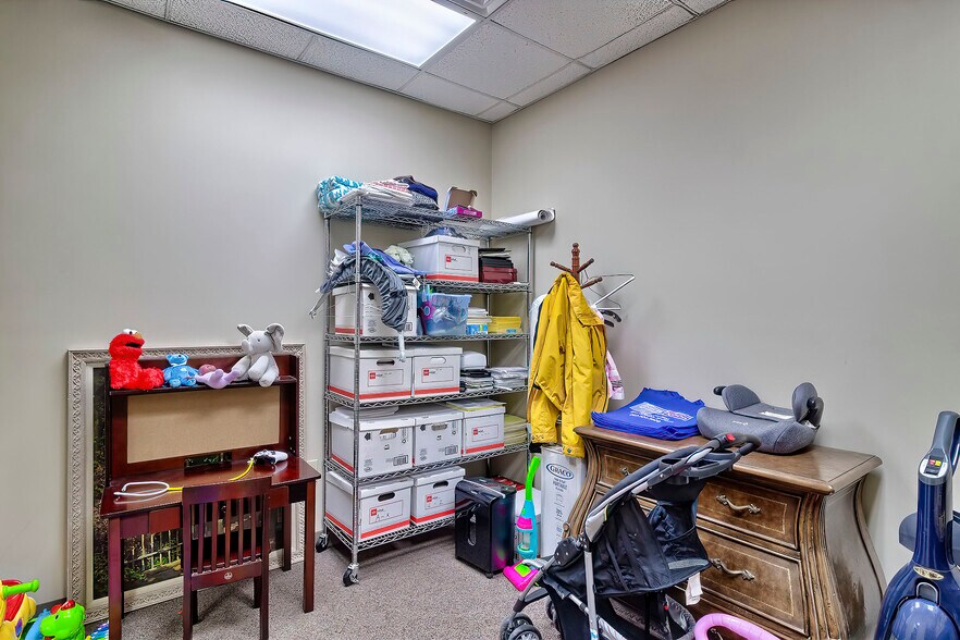 More Photos Of 811 Sunset Blvd, West Columbia Medical For Sale