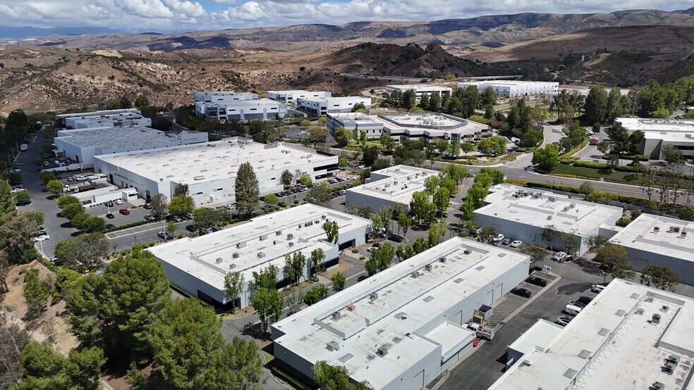 More Photos Of 94 W Cochran St, Simi Valley Research And Development For Sale