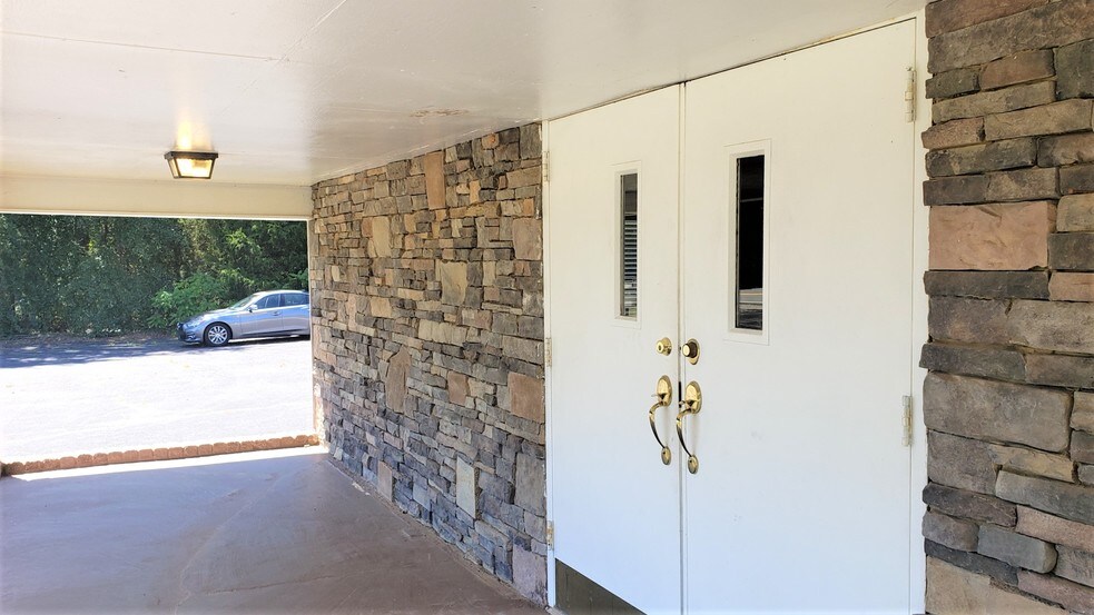 More Photos Of 4835 Highway 81, McDonough Religious Facility For Lease