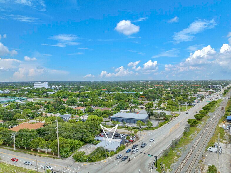More Photos Of 3311 N Dixie Hwy, Pompano Beach Freestanding For Lease