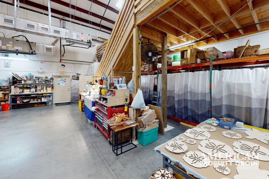 More Photos Of 4532 McAshton St, Sarasota Truck Terminal For Sale