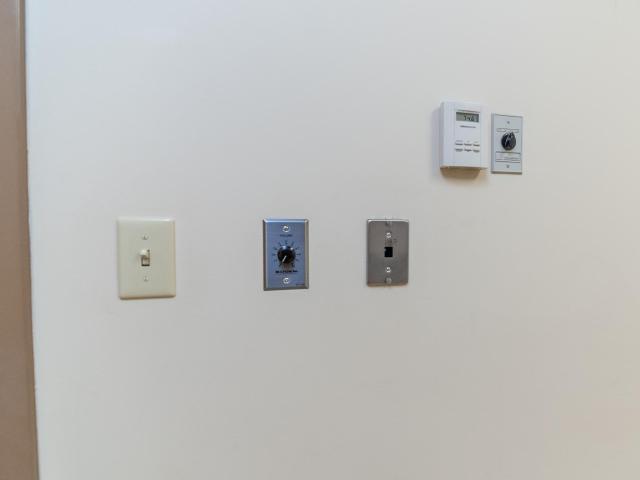 More Photos Of 10 Timberview Ln, Russell Medical For Sale