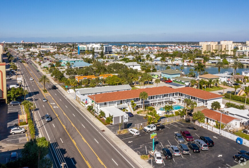 More Photos Of 14711 Gulf Blvd, Madeira Beach Hotel For Sale